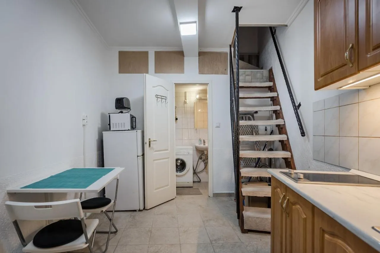 Bpr Simply Azure Apartment Budapest