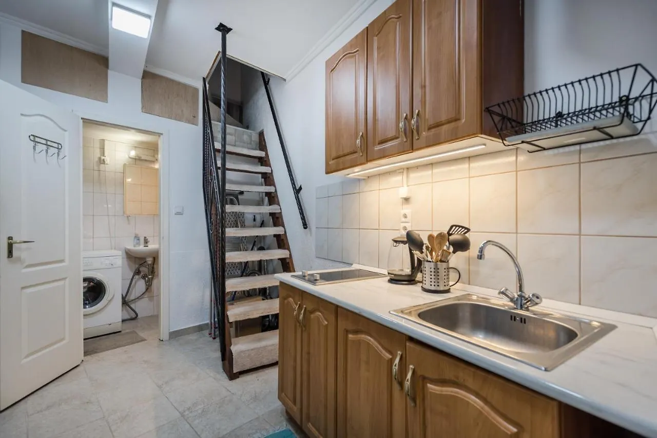 Bpr Simply Azure Apartment Budapest